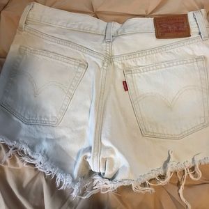 Levi’s 501 shorts !!!